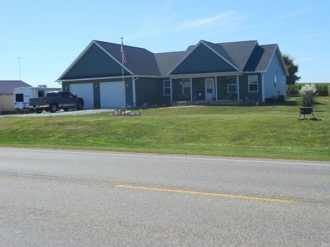 7952 S State Road 25 Road Rochester, IN 46975 | MLS 202434933