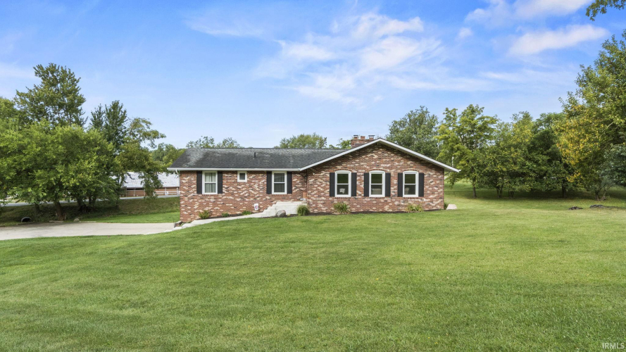 500 W Gates Road  Columbia City, IN 46725 | MLS 202435016