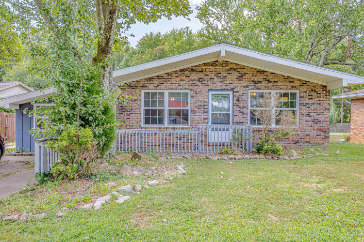 1399 W Homestead Drive Boonville, IN 47601 | MLS 202435116