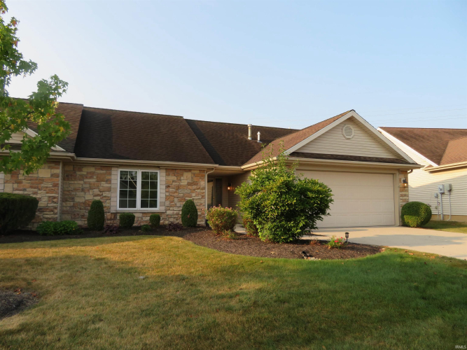 7132  Clubhouse Drive Fort Wayne, IN 46835 | MLS 202435182