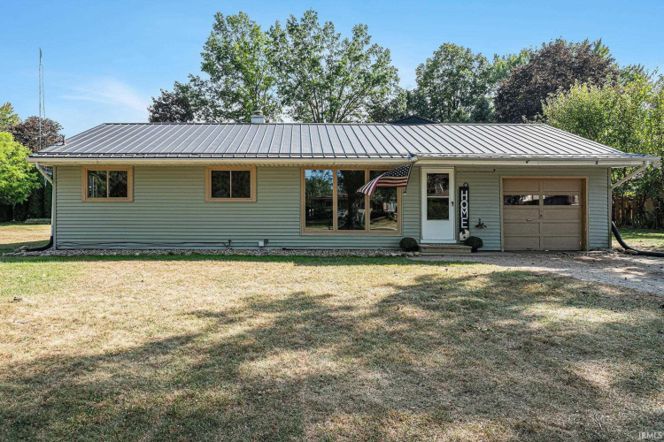 103  Powell Drive Middlebury, IN 46540 | MLS 202435385