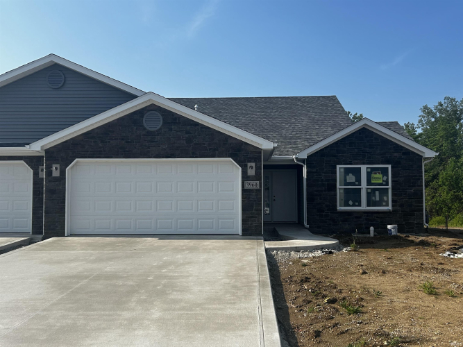 3948  Gussie Court Warsaw, IN 46582 | MLS 202435444