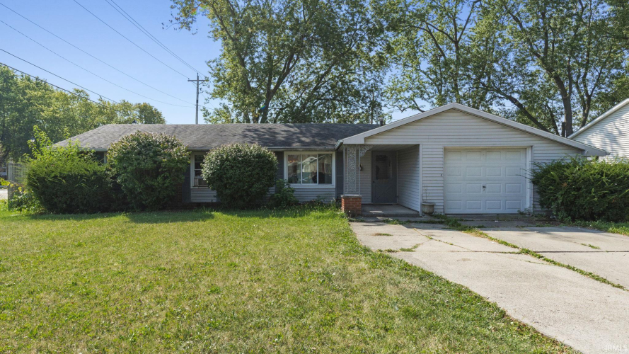 6228  Birchdale Drive Fort Wayne, IN 46815-5309 | MLS 202435519