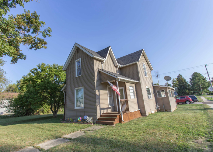 416 W State Street Ashley, IN 46705 | MLS 202435617