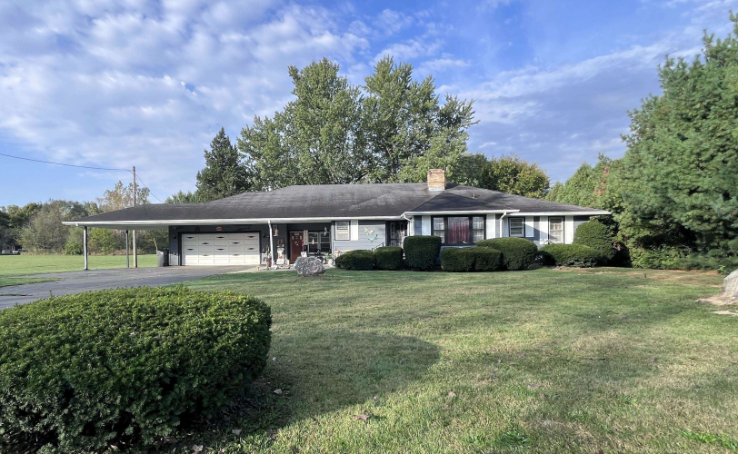 5910 S State Rd 5  South Whitley, IN 46787 | MLS 202435926