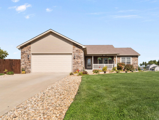 2640 E Sage Drive Warsaw, IN 46582 | MLS 202436702