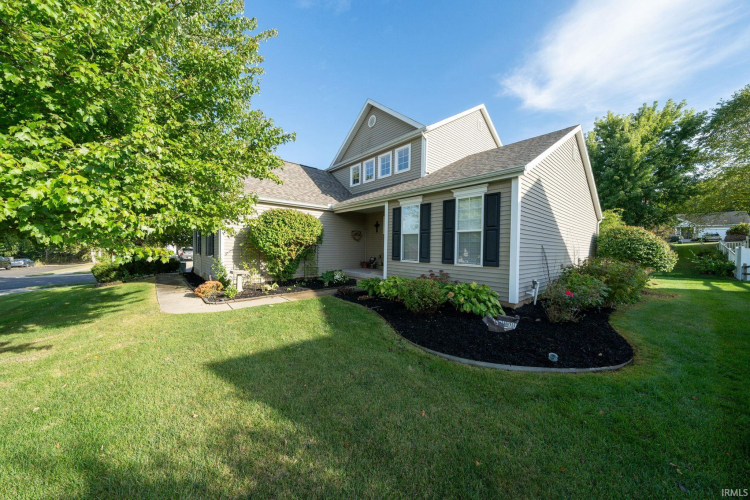 2428  Chesire Drive South Bend, IN 46614 | MLS 202436713