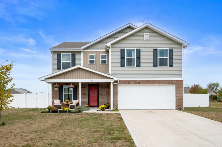 1112 W Nature Pointe Lane Muncie, IN 47304 | MLS 202436794