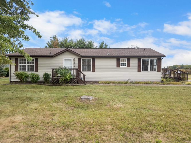 6614 W County Road 800 Road Rossville, IN 46065-9790 | MLS 202437331