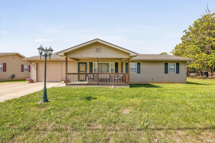 662 S Meridian Road Mitchell, IN 47446 | MLS 202437344