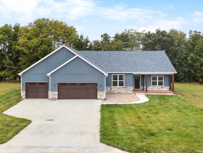 7257 E Andrew Drive Oxford, IN 47971-8696 | MLS 202437346