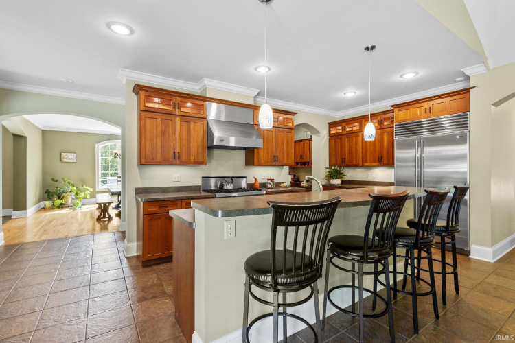 Listing Image 19