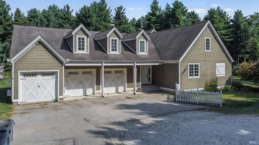 Listing Image 8