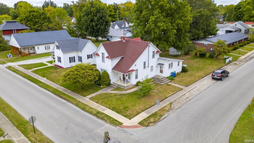 323 S Sycamore Street Fairmount, IN 46928 | MLS 202437404