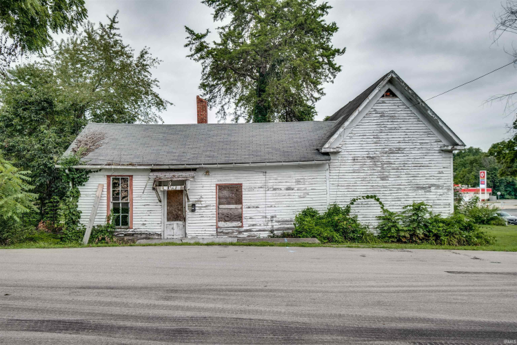 Listing Image 4