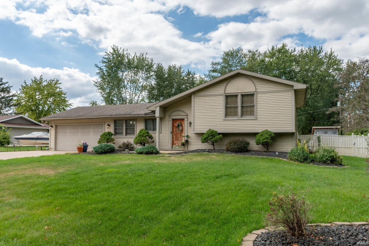 59115  Peppermint Drive Elkhart, IN 46517 | MLS 202437540