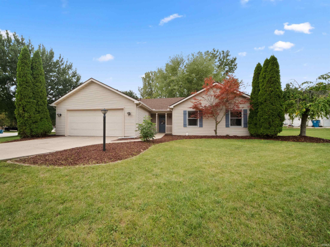 10131  Clear Creek Court Fort Wayne, IN 46825 | MLS 202437639