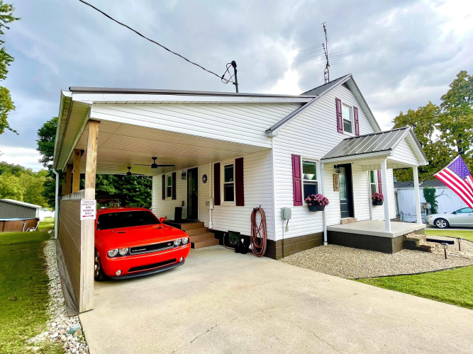 205 W Indiana Street Holland, IN 47541 | MLS 202437687