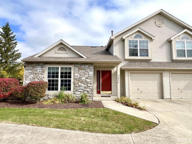 5820  Thornbriar Lane Fort Wayne, IN 46835 | MLS 202437908