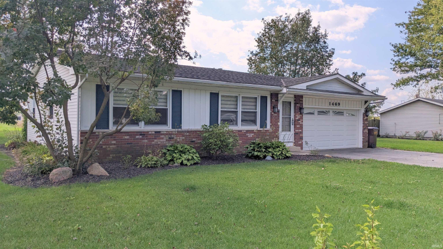 1469  McConnell Drive Bluffton, IN 46714 | MLS 202438003