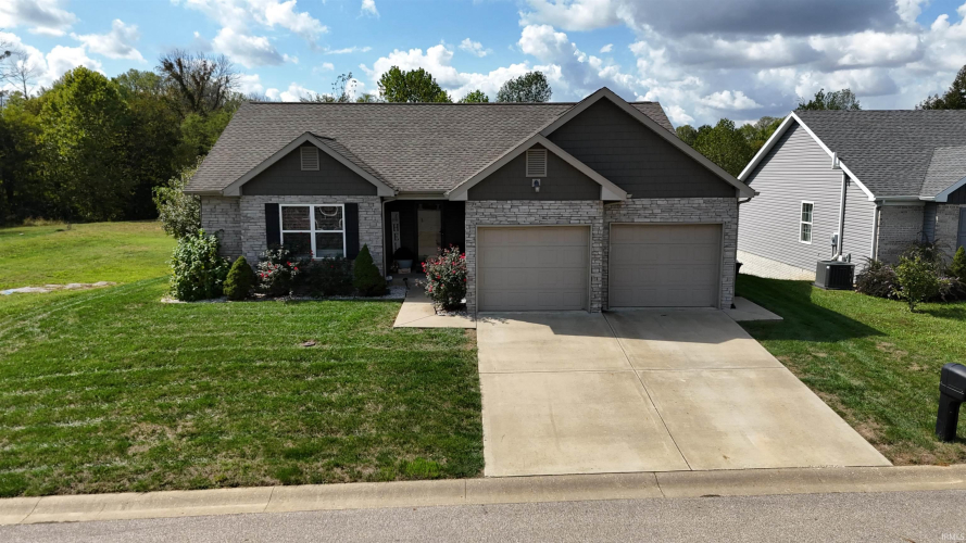 729  Lydia Drive Evansville, IN 47712 | MLS 202438041