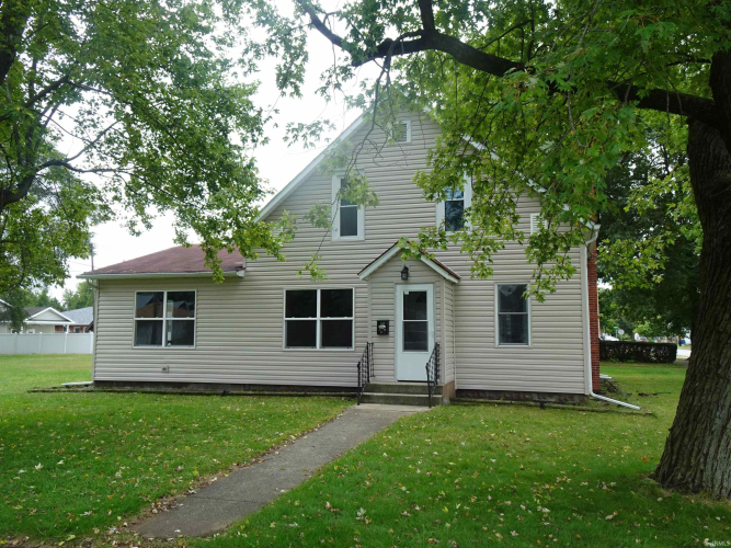 156 W Saint Louis Street Knox, IN 46534 | MLS 202438228