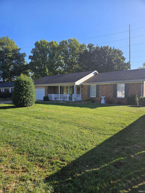 702  ROOSEVELT Drive Fort Branch, IN 47648 | MLS 202438340