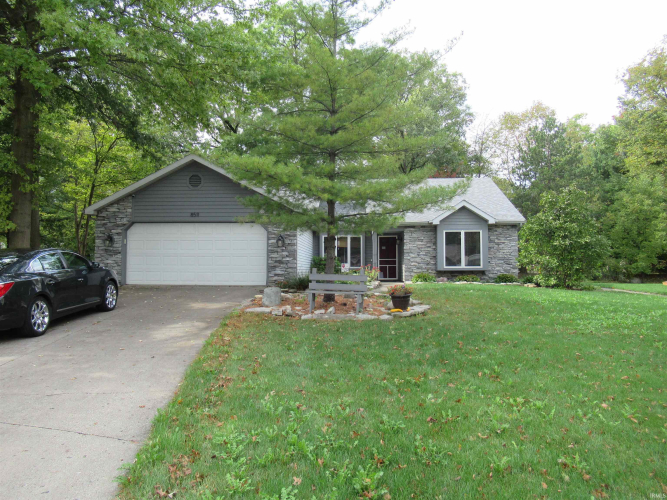 8511  Willow Hill Run Fort Wayne, IN 46825 | MLS 202438356