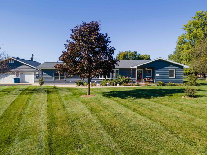 603  Allen Drive Sweetser, IN 46987 | MLS 202438669