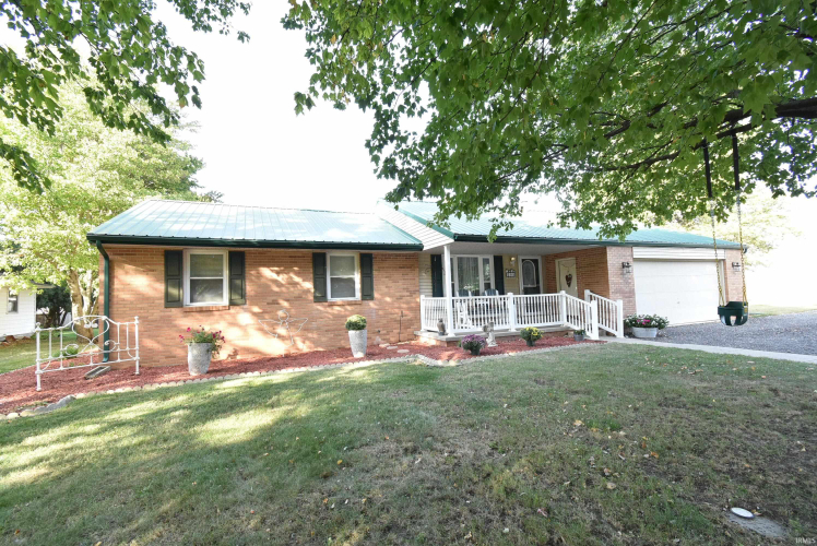 205 E Maple Street Fowler, IN 47944 | MLS 202439265