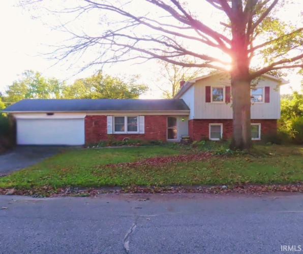 1233  Terry Drive Plainfield, IN 46168-9358 | MLS 202439290