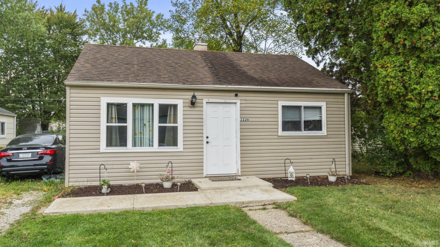 3226  Rodgers Avenue Fort Wayne, IN 46803-3884 | MLS 202439434