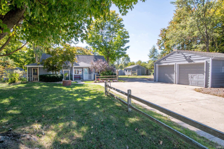 19020  Miller Road South Bend, IN 46614 | MLS 202439487