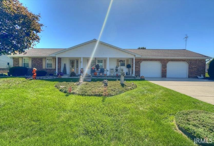 2509  SPRING GROVE Drive Kokomo, IN 46902 | MLS 202439506