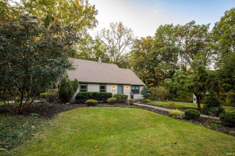 2112  Edgewood Drive West Lafayette, IN 47906-9686 | MLS 202439615