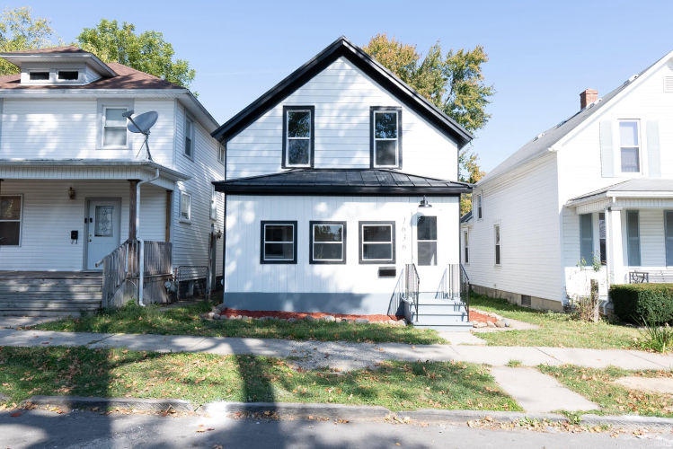 1636  Sinclair Street Fort Wayne, IN 46808-2699 | MLS 202439661