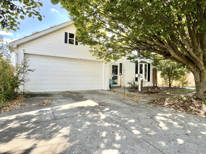 911 W Jefferson Street Decatur, IN 46733-1568 | MLS 202439734