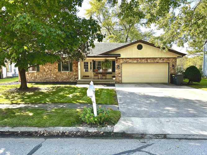 1215  Canterbury Drive Decatur, IN 46733 | MLS 202439789