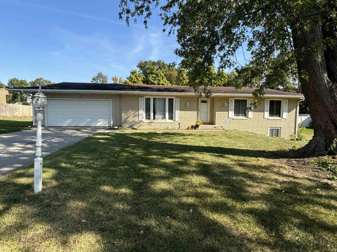 22361  Via Pompei  Elkhart, IN 46516 | MLS 202440049