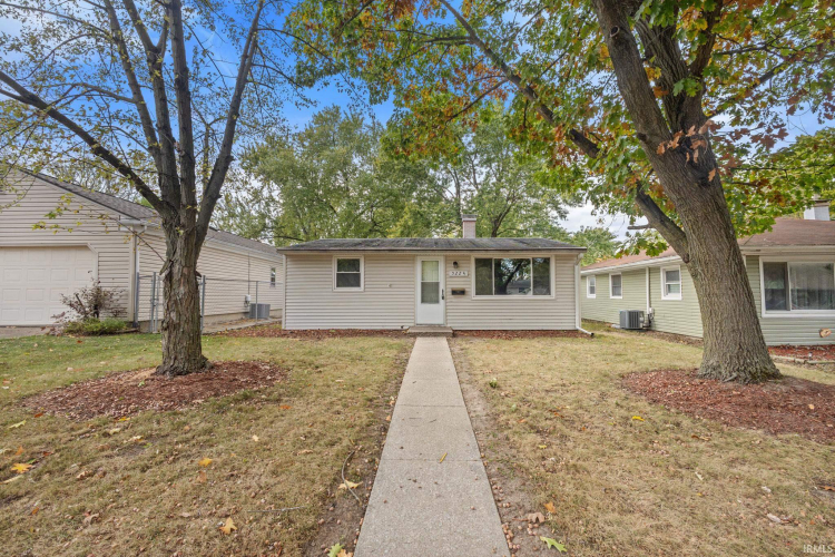 5224  Hoagland Avenue Fort Wayne, IN 46807-3344 | MLS 202440081