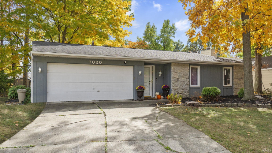 7020  Salge Drive Fort Wayne, IN 46835-1728 | MLS 202440082