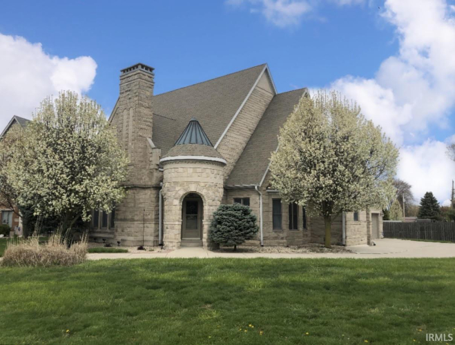 2520  Chrystal Woods Drive Kokomo, IN 46902 | MLS 202440090