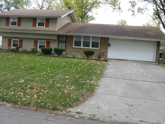 5013  Devonshire Drive Fort Wayne, IN 46806 | MLS 202440144