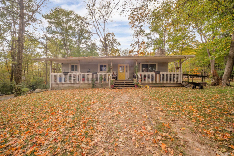 3761 N County Road 100 East  New Castle, IN 47362-9204 | MLS 202440176