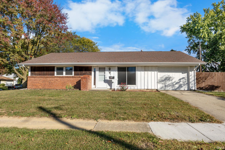 2300  Maumee Place Lafayette, IN 47909 | MLS 202440337