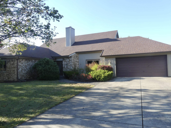 2804  Sun Valley Parkway Muncie, IN 47303 | MLS 202440462