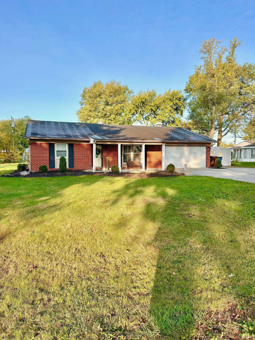 1312  Kenwood Drive Bluffton, IN 46714 | MLS 202440495