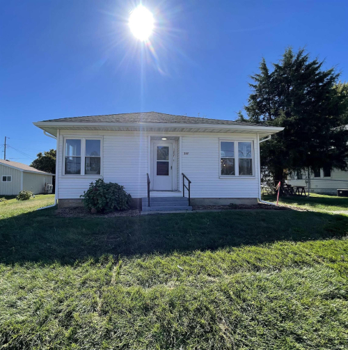 207 W 11th Street Bicknell, IN 47512 | MLS 202440497