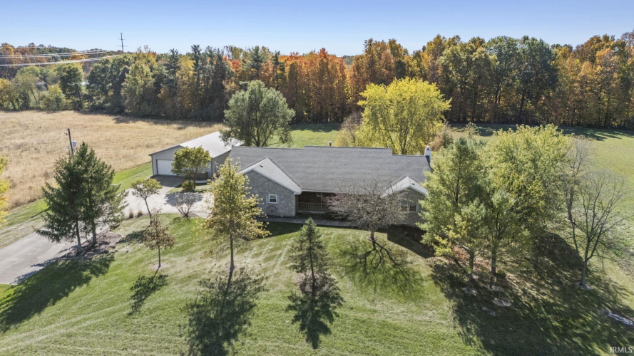 8008  Hosler Road Leo, IN 46765 | MLS 202440548