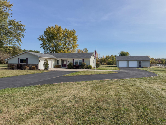 15805  Feighner Rd  Roanoke, IN 46783 | MLS 202440578